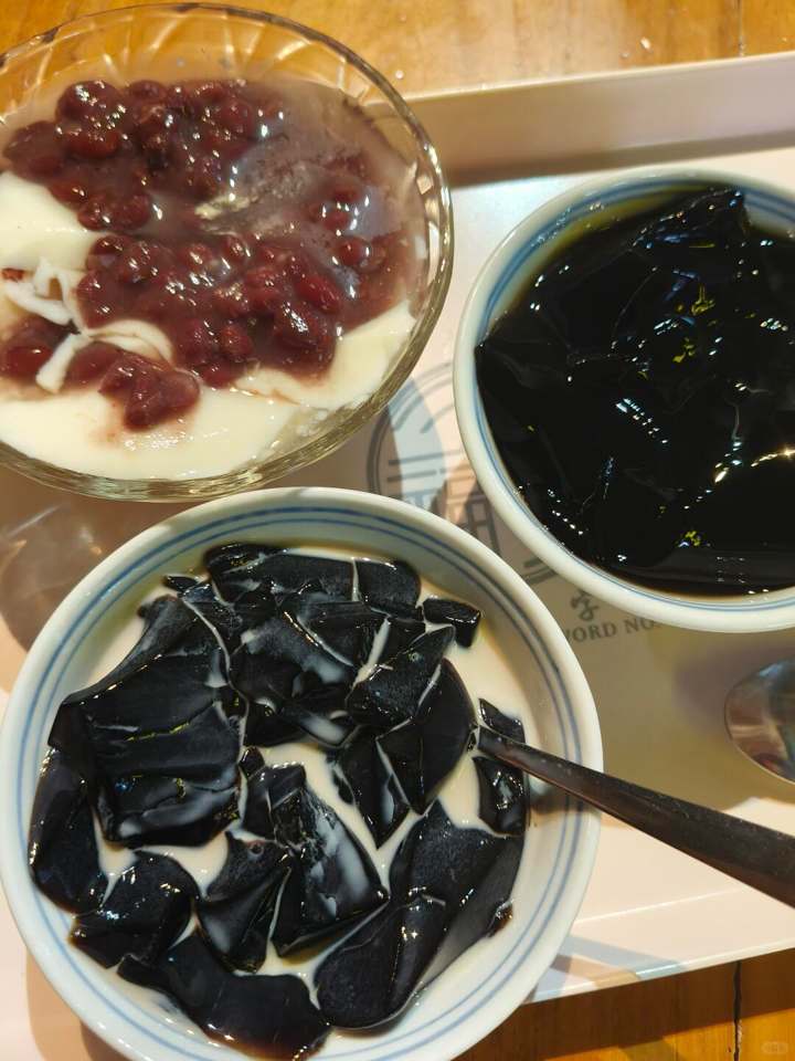 豆浆、红豆、龟苓膏